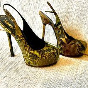 YSL 40,5 or size 10 snake print heel.  Like new